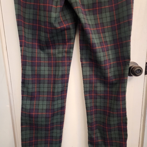 Croft & Barrow Plaid Pants Green Red Navy Christmas Holiday 10 - Picture 7 of 14